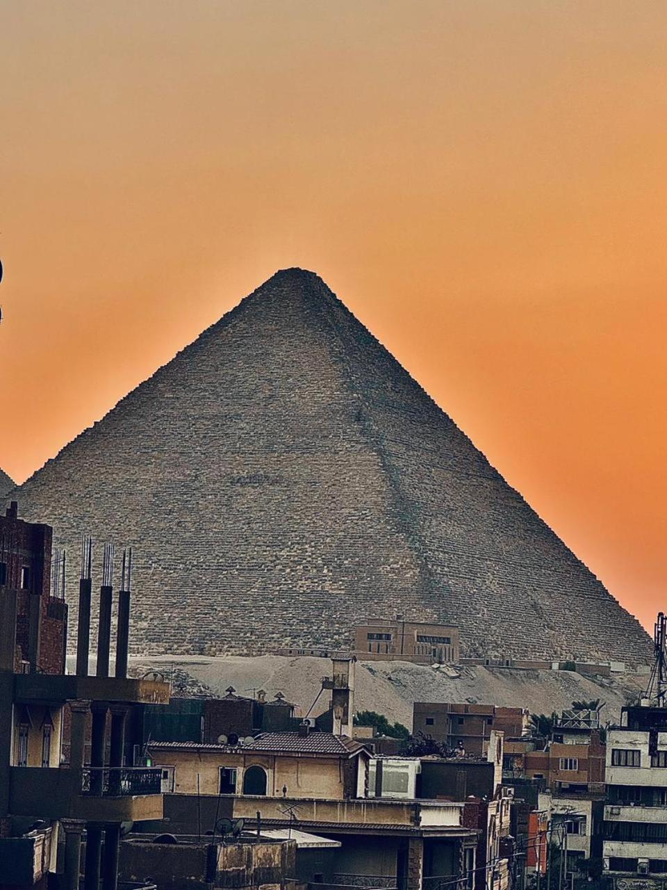 Khufu Pyramids Inn Nazlet el-Sîsi Exteriör bild